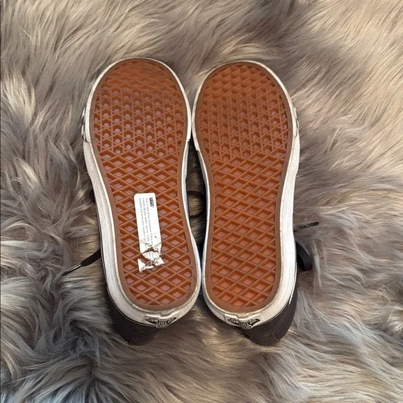 Vans Black and White High-Top Sneakers - Picture 4 of 6